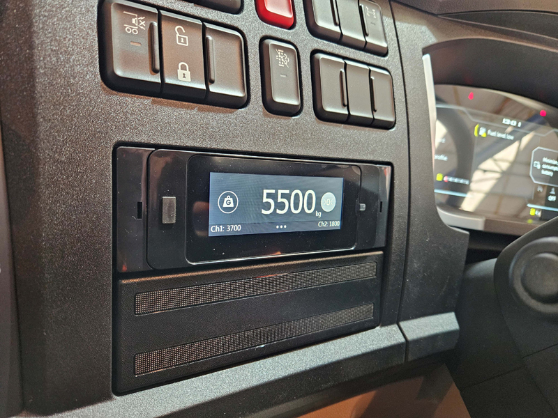 IN-DASH-E2